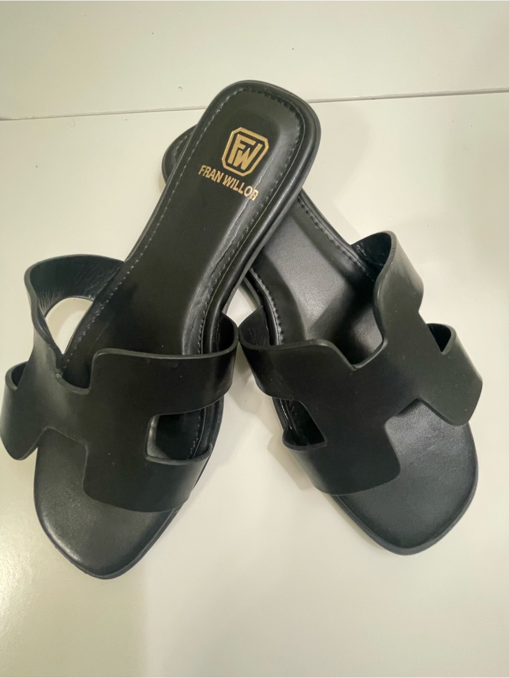 Black Flat sandals